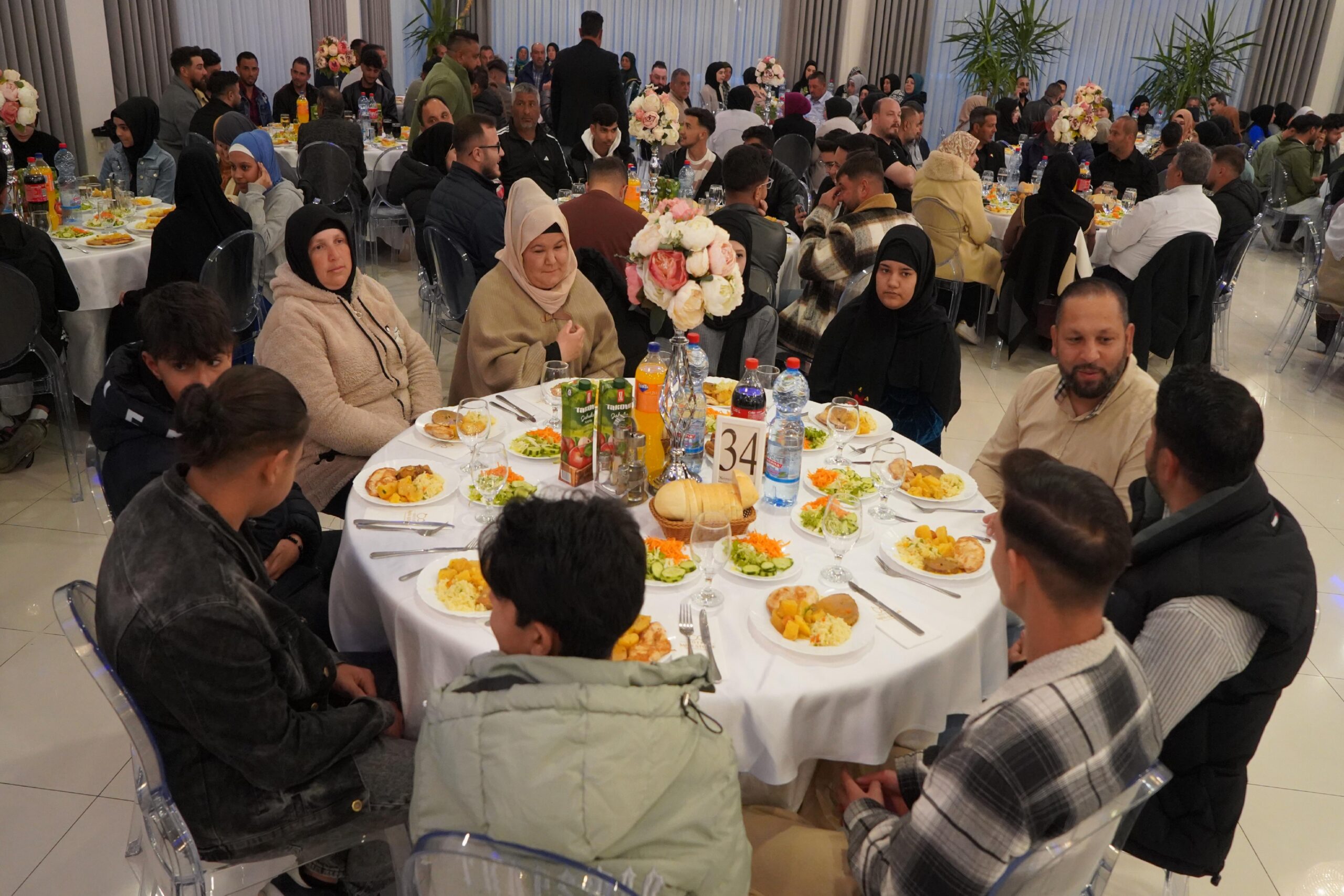 edirne-valiligi-kuzey-makedonyada-iftar-programi-duzenledi-haberi-sEM1Djny.jpg