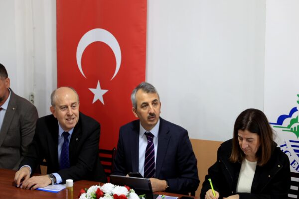 Edirne Valisi Sezer Çobançeşme köyünü ziyaret etti