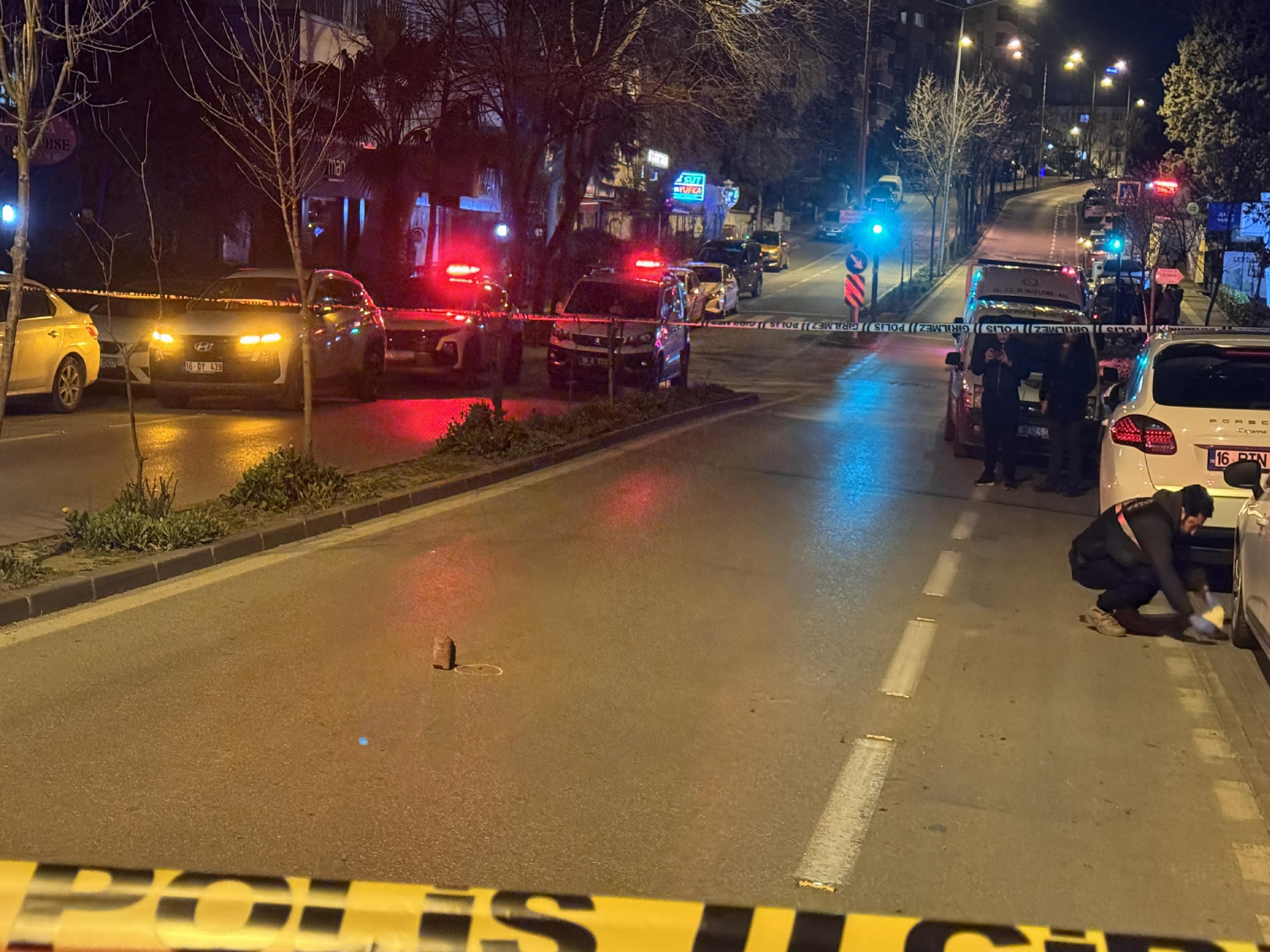guncelleme-bursada-silahli-kavgada-1-kisi-agir-yaralandi-haberi-47cw5S3A.jpg