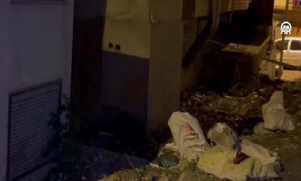 Güngören’de boş arsada oyun oynayan çocuklar bebek cesedi buldu haberi