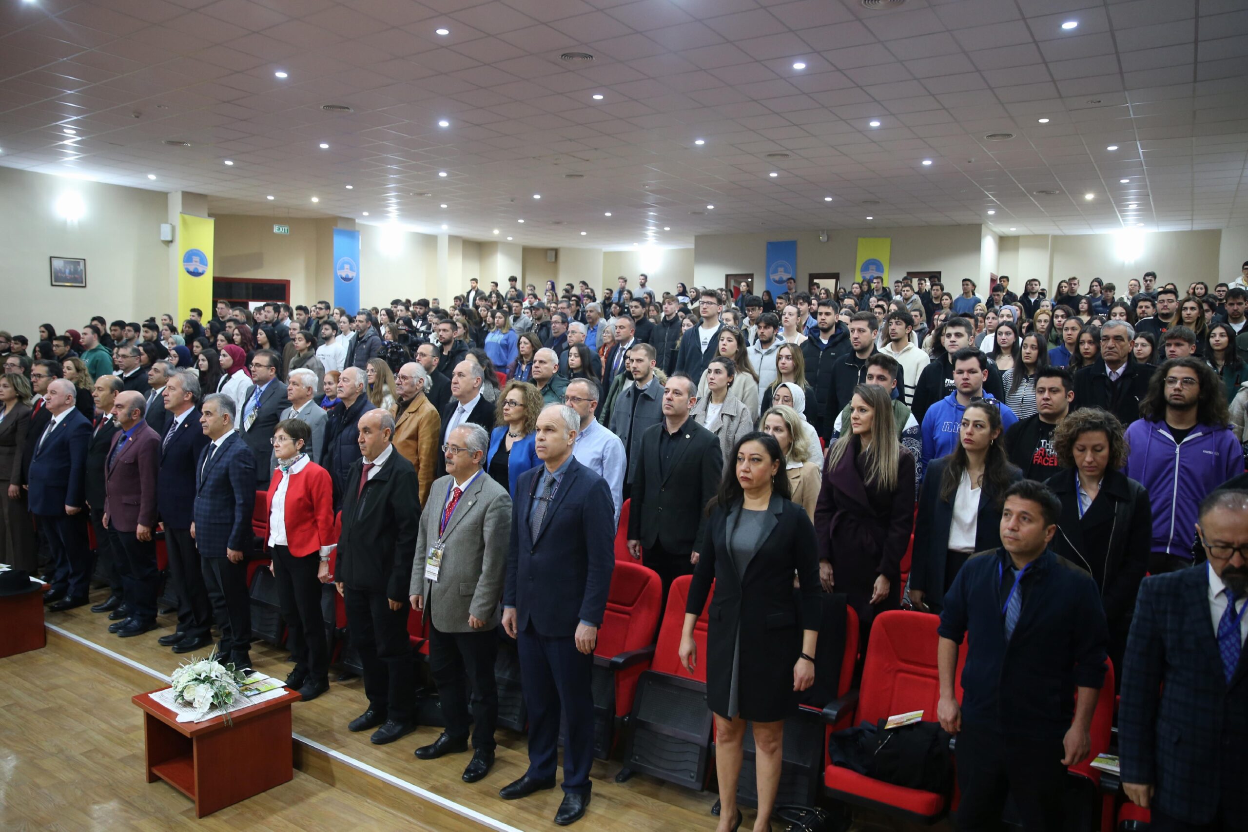iklim-degisikligi-ve-dogaya-zarar-veren-faaliyetler-suyun-varligini-tehdit-ediyor-haberi-d7jSzE6D.jpg