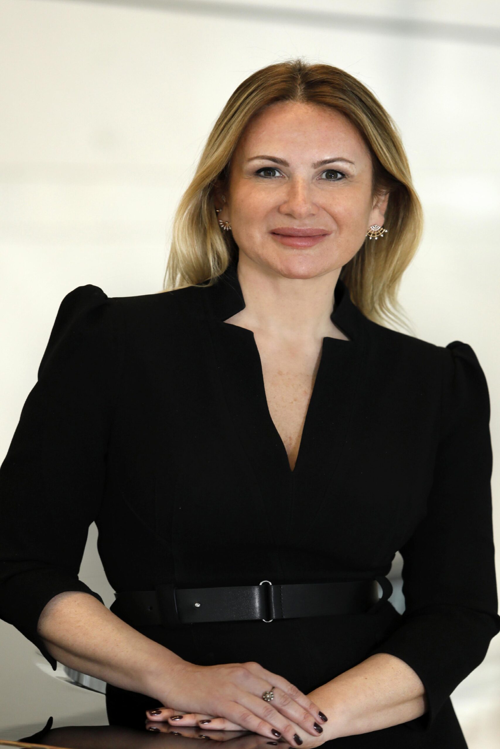 is-dunyasinin-kadin-yoneticileri-qnb-turkiye-surdurulebilirlik-komitesi-baskani-arikok-kadin-calisan-oranimiz-dPWtOzpM.jpg