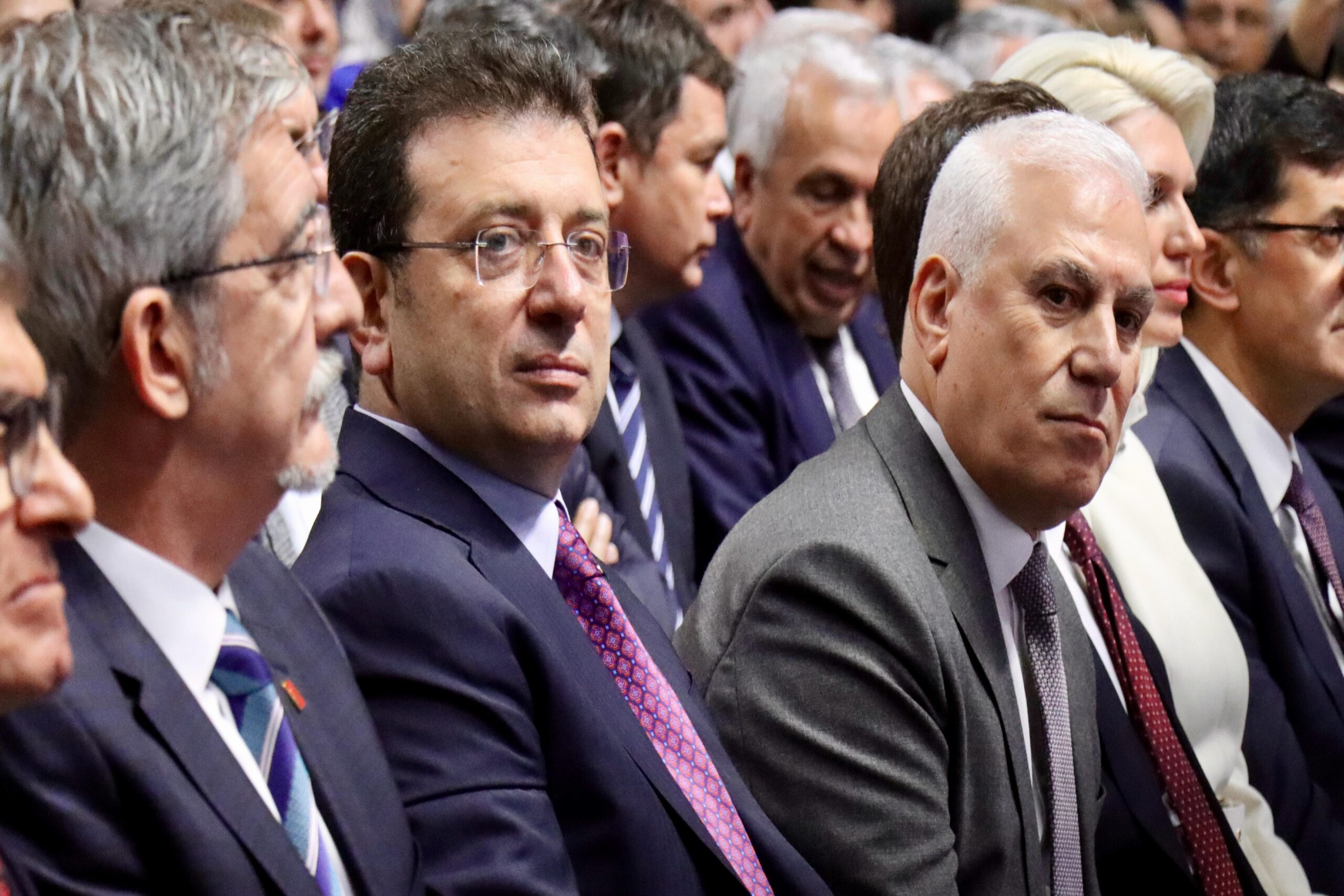 istanbul-buyuksehir-belediye-baskani-imamoglu-bursada-partililere-seslendi-haberi-MRiIYAIZ.jpg