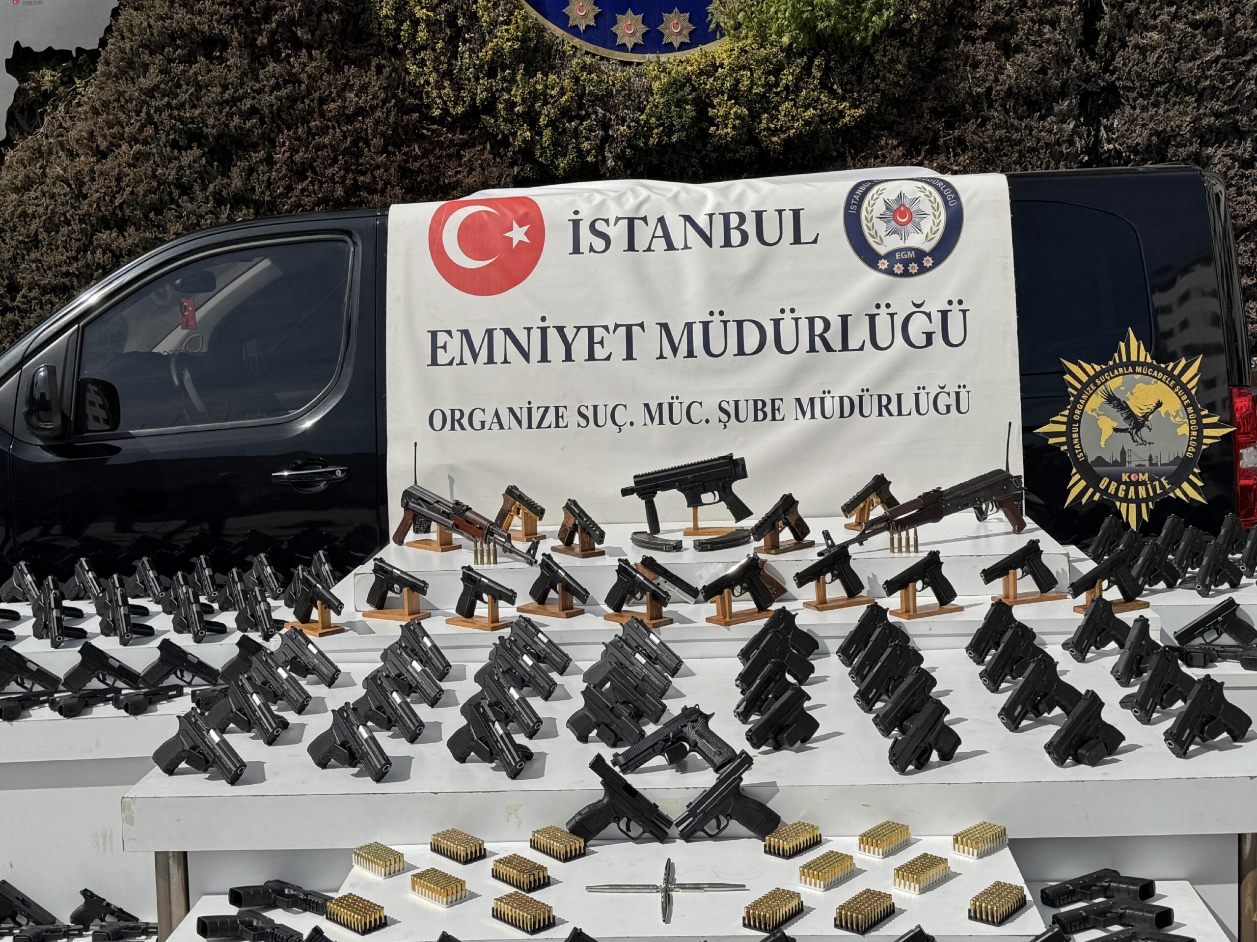 istanbulda-suc-orgutlerine-yonelik-operasyonlarda-49-supheli-tutuklandi-haberi-xJ3h1BEF.jpg