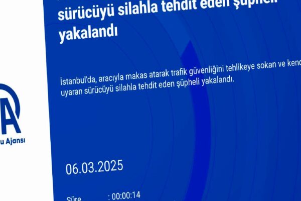 İstanbul’da trafikte makas atan ve bir sürücüyü silahla tehdit eden şüpheli yakalandı haberi