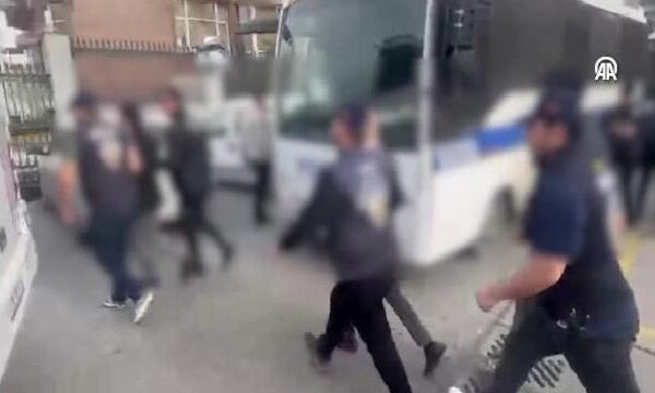 İstanbul’da yasa dışı bahis operasyonunda yakalanan 29 şüpheli adliyede haberi