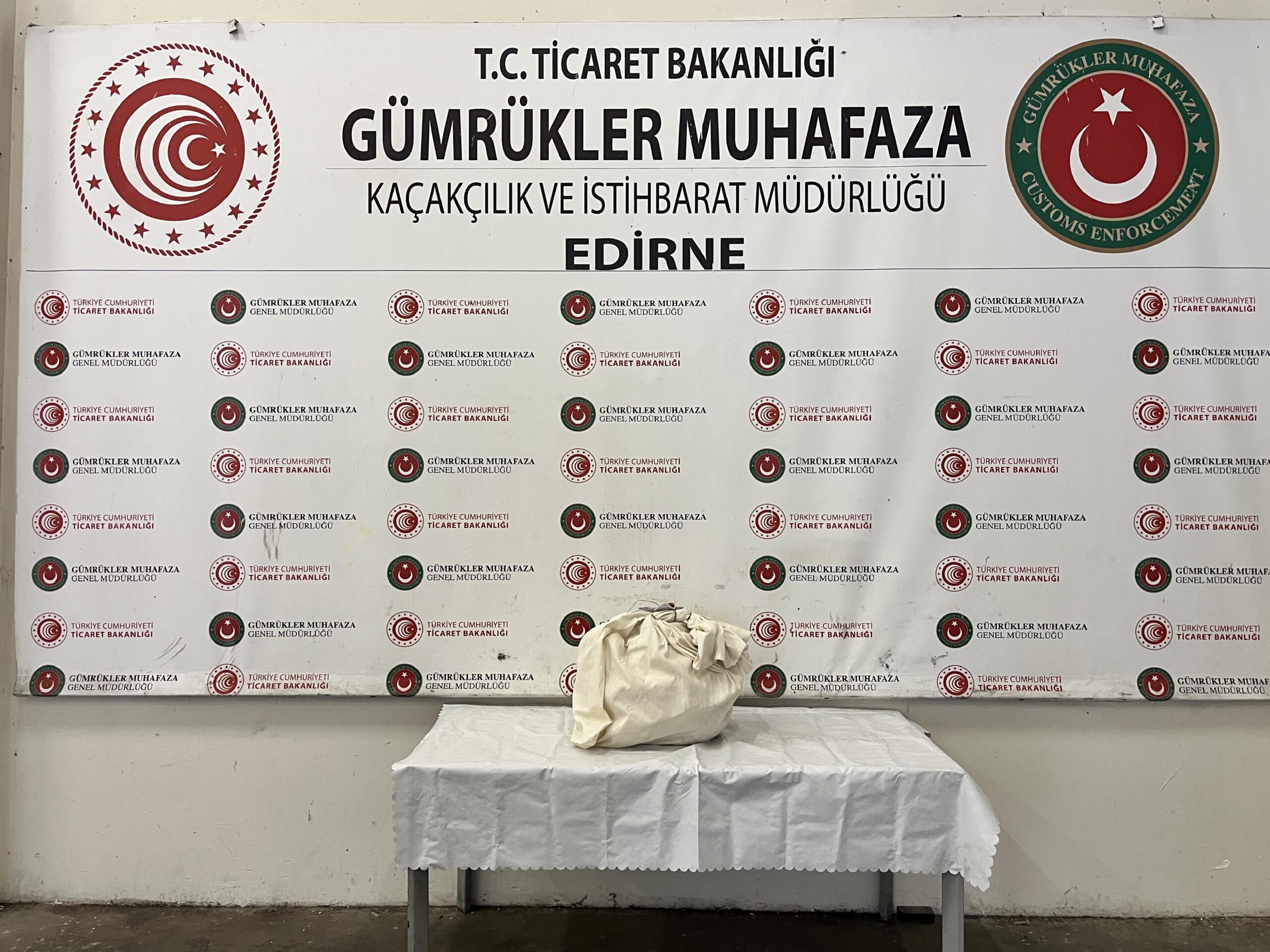 kapikulede-bir-tirda-44-kilo-306-gram-uyusturucu-ele-gecirildi-haberi-CWt9pGde.jpg