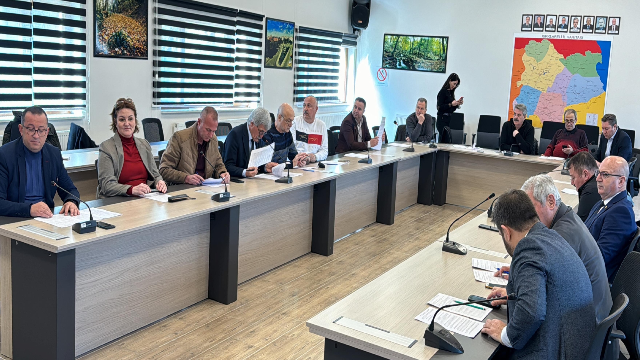 kirklareli-il-genel-meclisi-mart-ayi-toplantilari-basladi-haberi-ZFmZyc5Q.jpg