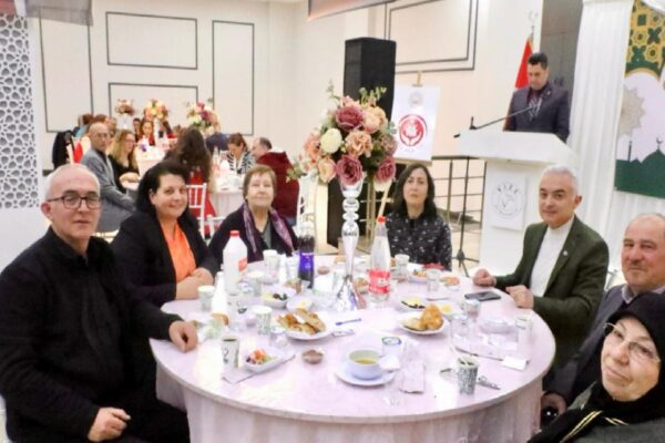 Kırklareli Valisi Turan vize ilçesinde şehit aileleri ve gazilerle buluştu