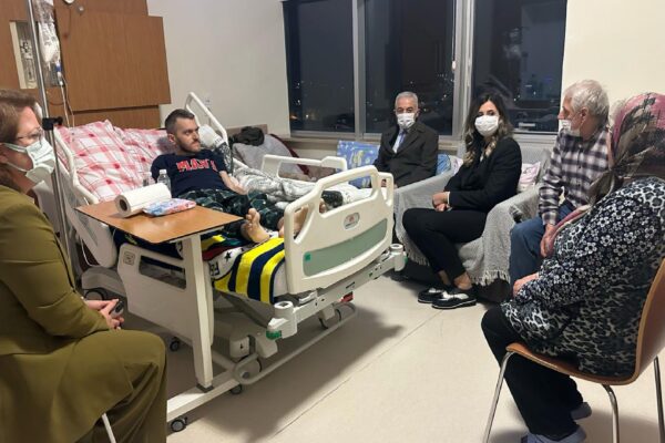 Kırklareli Valisi Turan, tedavi gören hastaları ziyaret etti haberi
