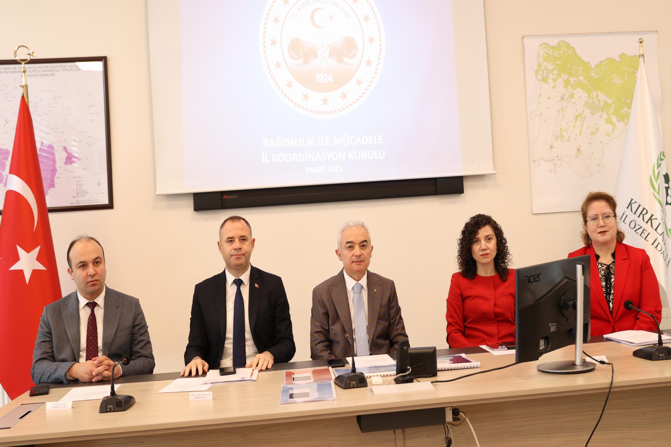 kirklarelinde-bagimlilikla-mucadele-il-koordinasyon-kurulu-toplantisi-yapildi-haberi-4P8hZFzN.jpg