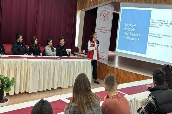 Kırklareli’nde “Evlenecek Gençlerin Desteklenmesi Projesi” eğitimleri başladı haberi