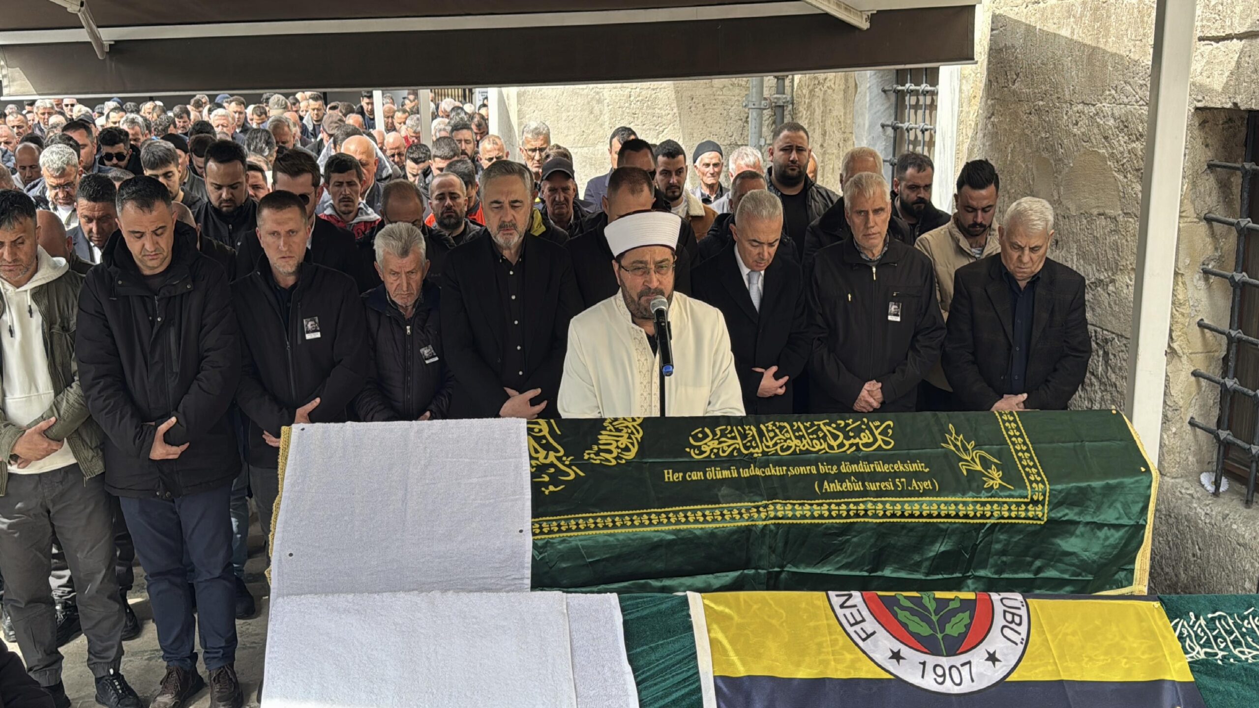 kirklarelinde-hayatini-kaybeden-muhtar-son-yolculuguna-ugurlandi-haberi-xvWSavpl.jpg