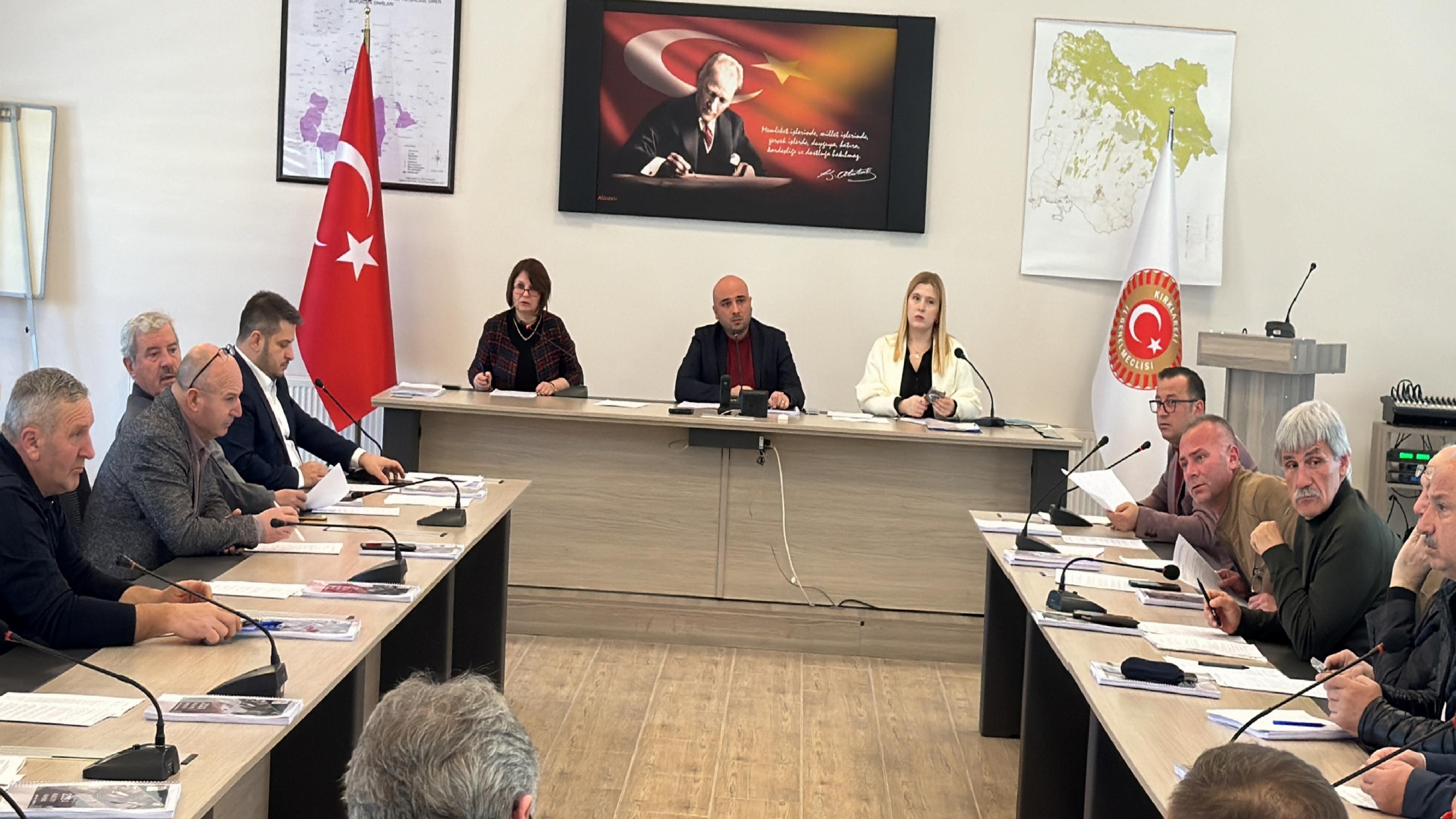 kirklarelinde-il-genel-meclisi-mart-ayi-toplantilari-suruyor-haberi-euyfvcMH.jpg
