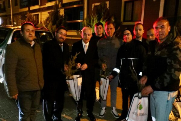 Kırklareli’nde vatandaşlara fidan dağıtıldı haberi