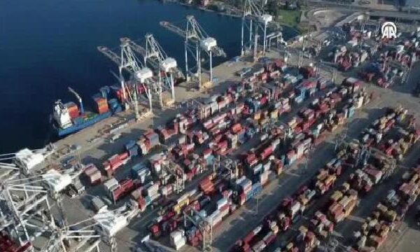 Kocaeli limanları yıllık 100 milyon tonluk yük hacmine adım adım yaklaşıyor haberi