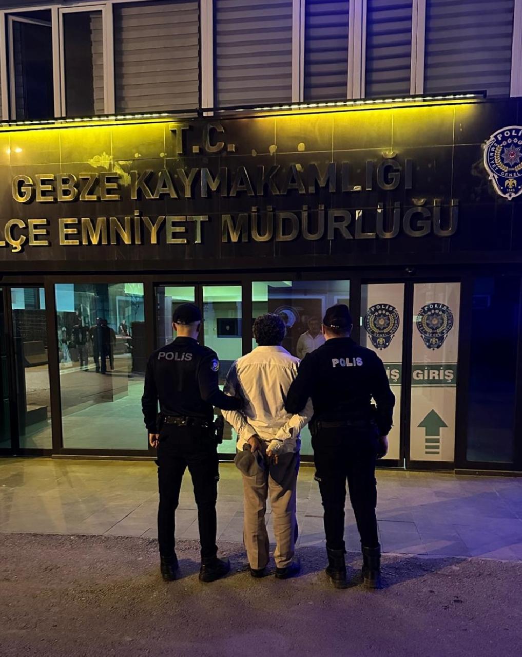 kocaelide-17-yil-8-ay-kesinlesmis-hapis-cezasi-bulunan-firari-hukumlu-yakalandi-haberi-bdXUDVCV.jpg