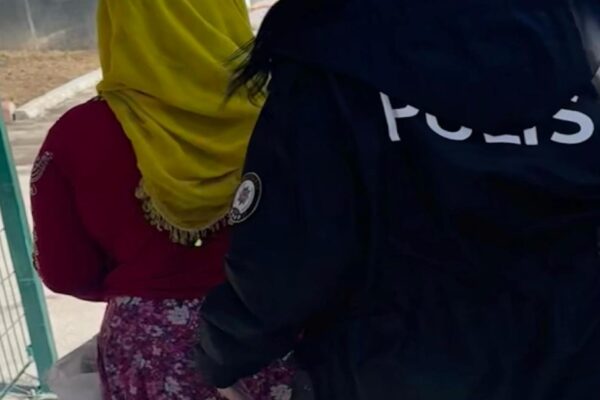 Kocaeli’de, 25 yıl kesinleşmiş hapis cezası bulunan firari hükümlü yakalandı haberi