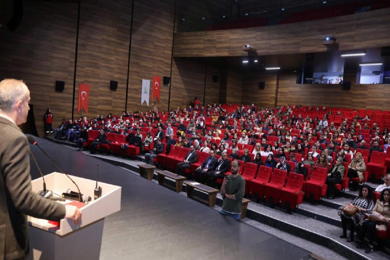 kocaelide-7-bin-500-ogrenci-ile-2-bin-220-ogretmen-afet-farkindalik-egitimi-aldi-NIO5Euns.jpg