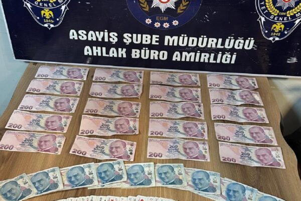 Kocaeli’de kumar oynayan 6 kişiye 55 bin 482 lira ceza kesildi haberi