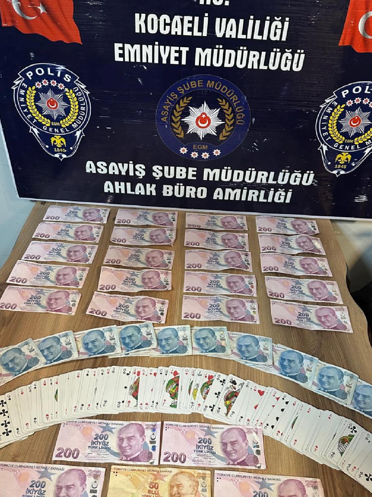 kocaelide-kumar-oynayan-6-kisiye-55-bin-482-lira-ceza-kesildi-haberi-aQsRsD3H.jpg