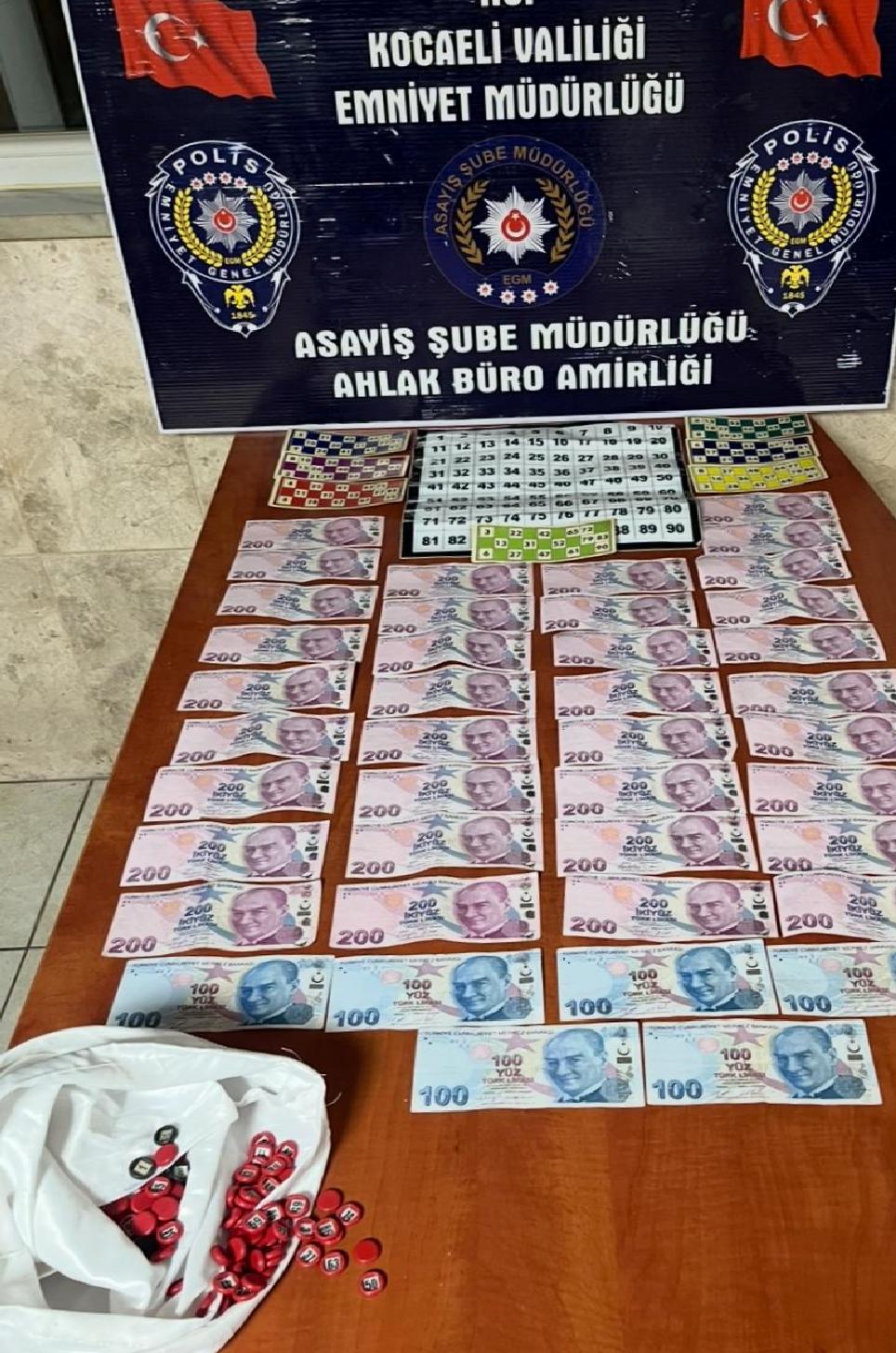 kocaelide-kumar-oynayan-7-kisiye-64-bin-729-lira-ceza-kesildi-haberi-IE9wrbt8.jpg