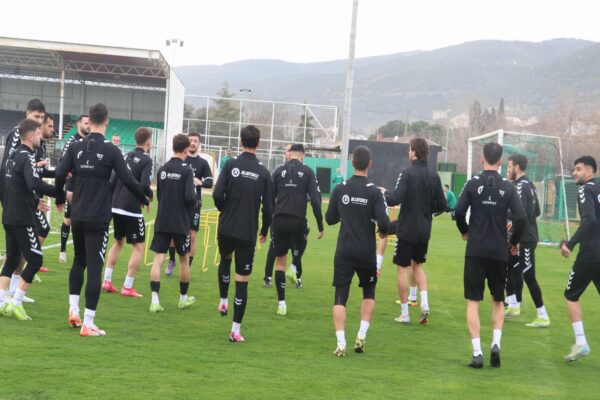 Kocaelispor, Fatih Karagümrük maçının hazırlıklarını sürdürdü haberi
