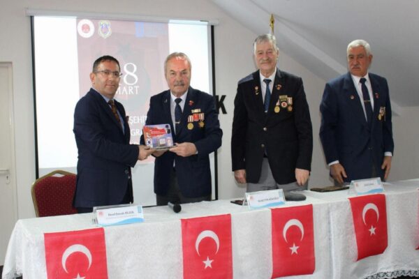 Küçükçekmece Denetimli Serbestlik Müdürlüğü 18 Mart şehitlerini etkinliklerle andı haberi