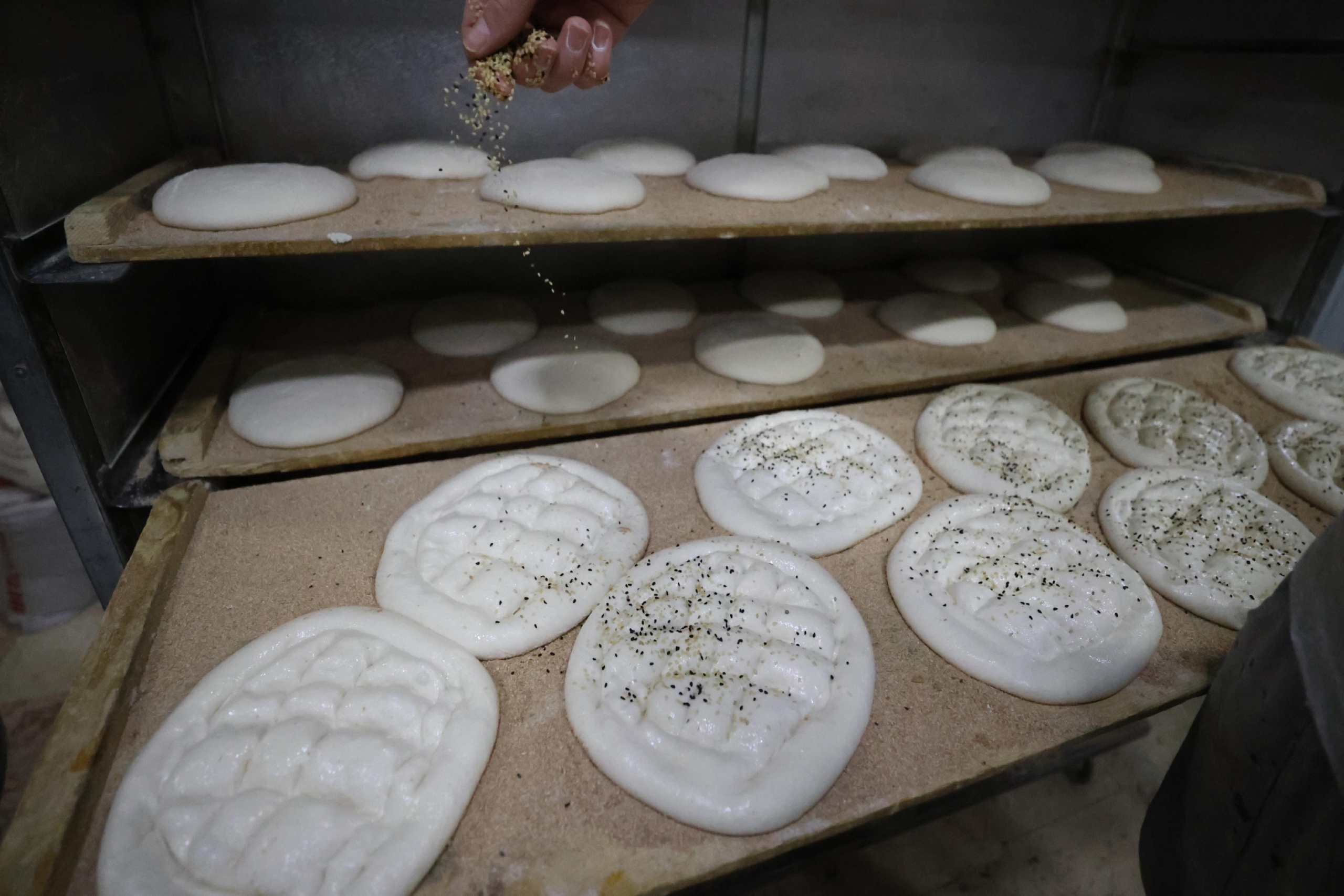 mahalleliyi-kuyrukta-bulusturan-lezzet-ramazan-pidesi-haberi-3kjhwE8H.jpg