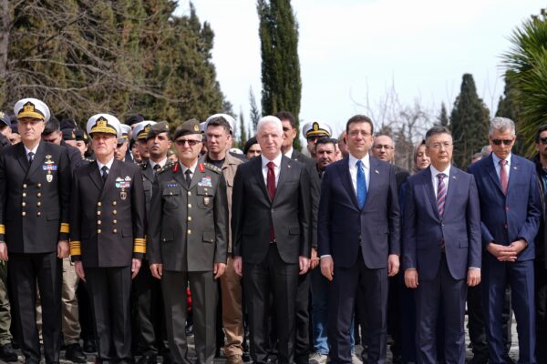 Mehmet Akif Ersoy, İstiklal Marşı’nın kabulünün 104. yılında kabri başında anıldı haberi