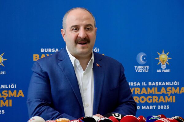 Mustafa Varank, CHP’nin Maltepe mitingine ilişkin Bursa’da açıklamalarda bulundu: haberi