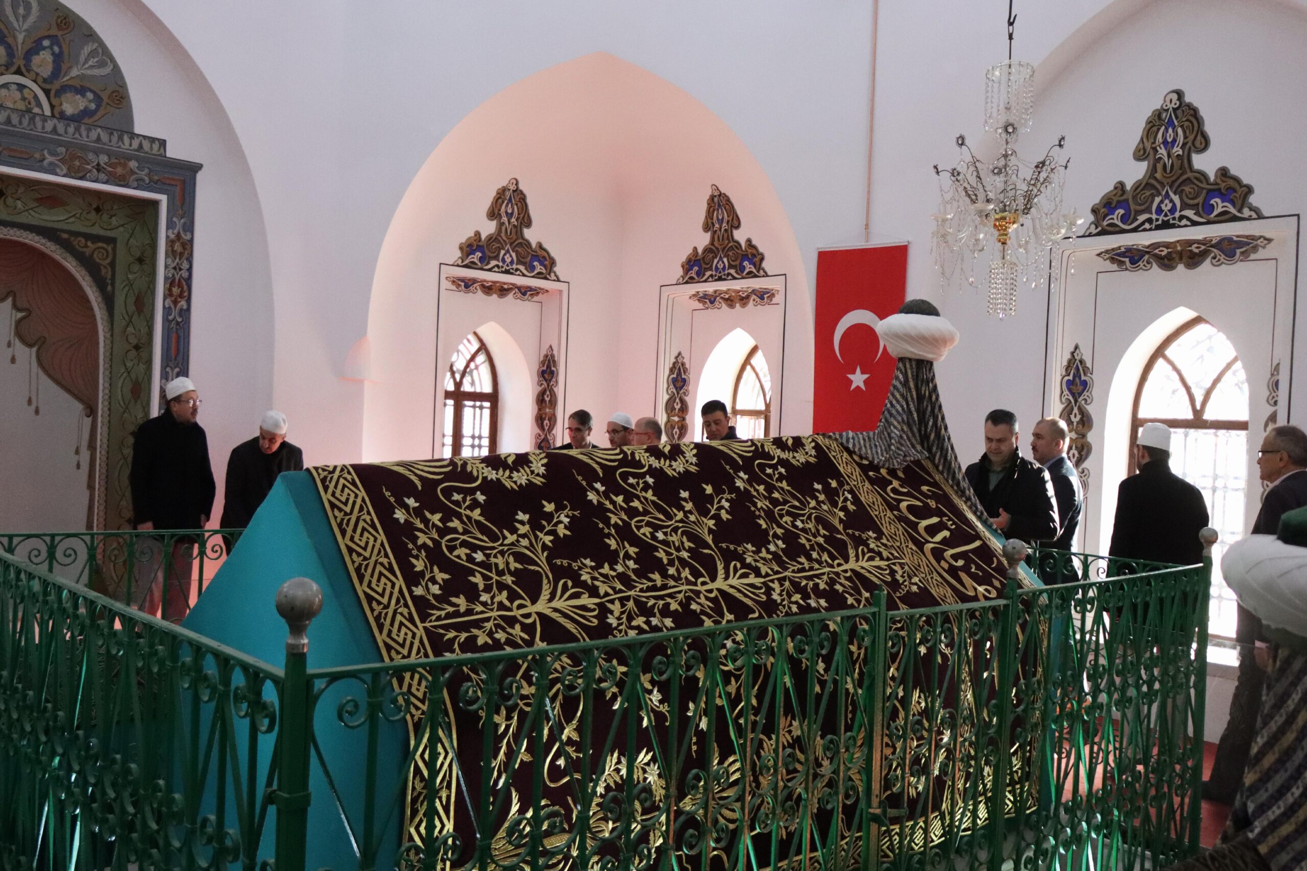 osmanli-padisahi-1-bayezid-bursadaki-kabri-basinda-anildi-haberi-fGbuHTHd.jpg