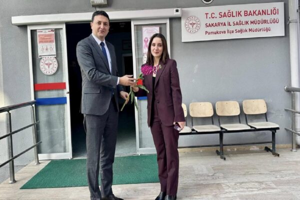 Pamukova Kaymakamı Temurci ile Belediye Başkanı Akın, 14 Mart Tıp Bayramı’nı kutladı haberi