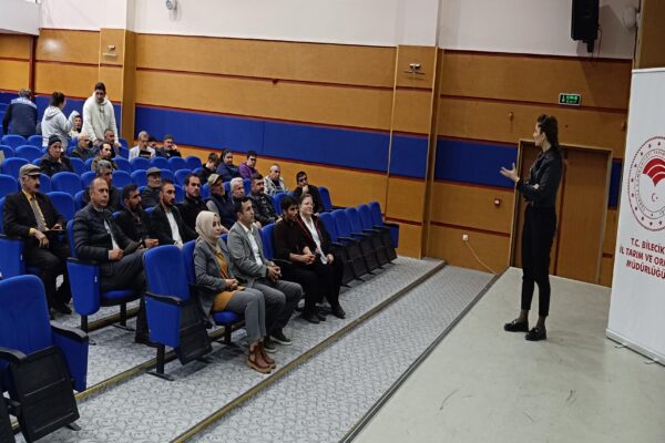 Pazaryeri ilçesinde kırsal kalkınma yatırımlarının bilgilendirme toplantısı yapıldı haberi