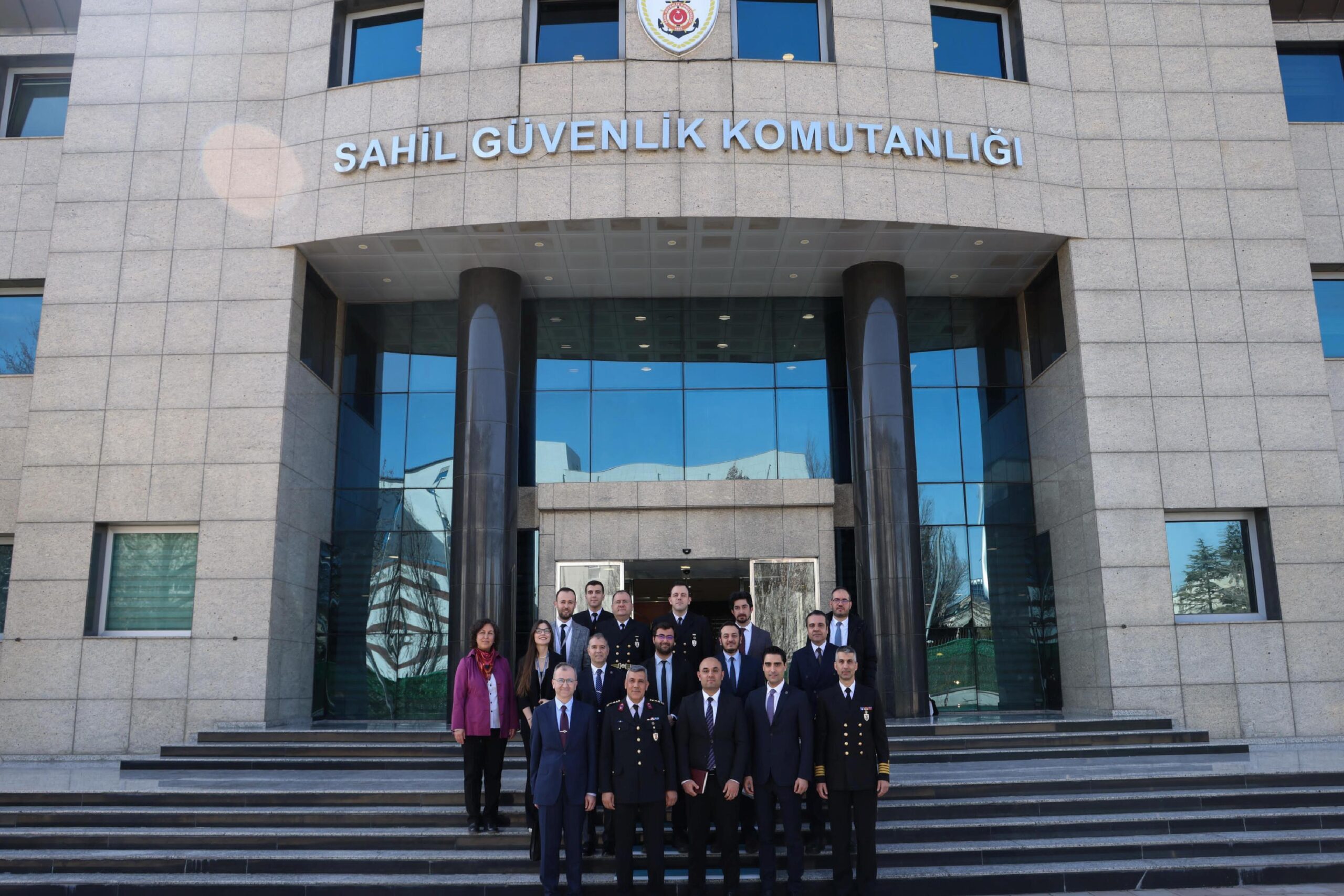 sahil-guvenlik-komutanligi-karargah-veri-merkezi-hizmete-alindi-haberi-ldwYaX8s.jpg