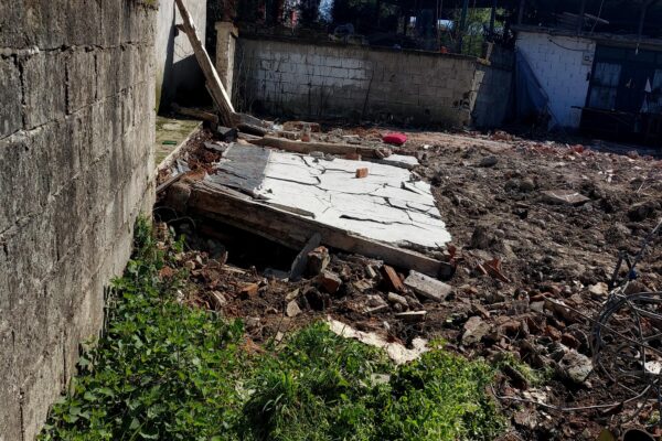 Sakarya’da bahçesindeki metruk yapının yıkılan duvarının altında kalan kişi öldü haberi