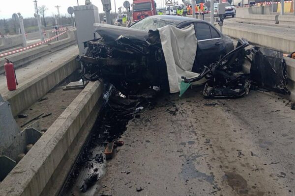 Sakarya’da trafik kazasında hayatını kaybeden çift, Düzce’de toprağa verildi haberi