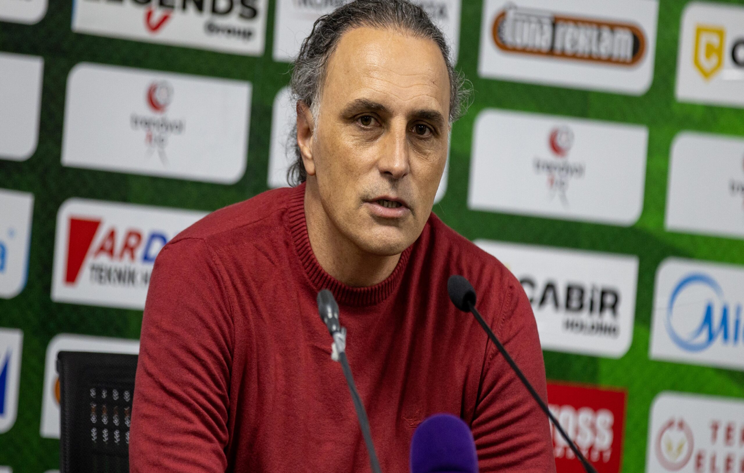 sakaryaspor-bandirmaspor-macinin-ardindan-haberi-17rYDVle.jpg