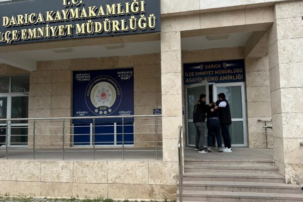 Saraçhane’de polisi tehdit eden üniversite öğrencisi Kocaeli’de yakalandı haberi