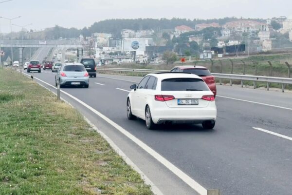 Tekirdağ-İstanbul kara yolunda bayram tatili yoğunluğu yaşanıyor haberi