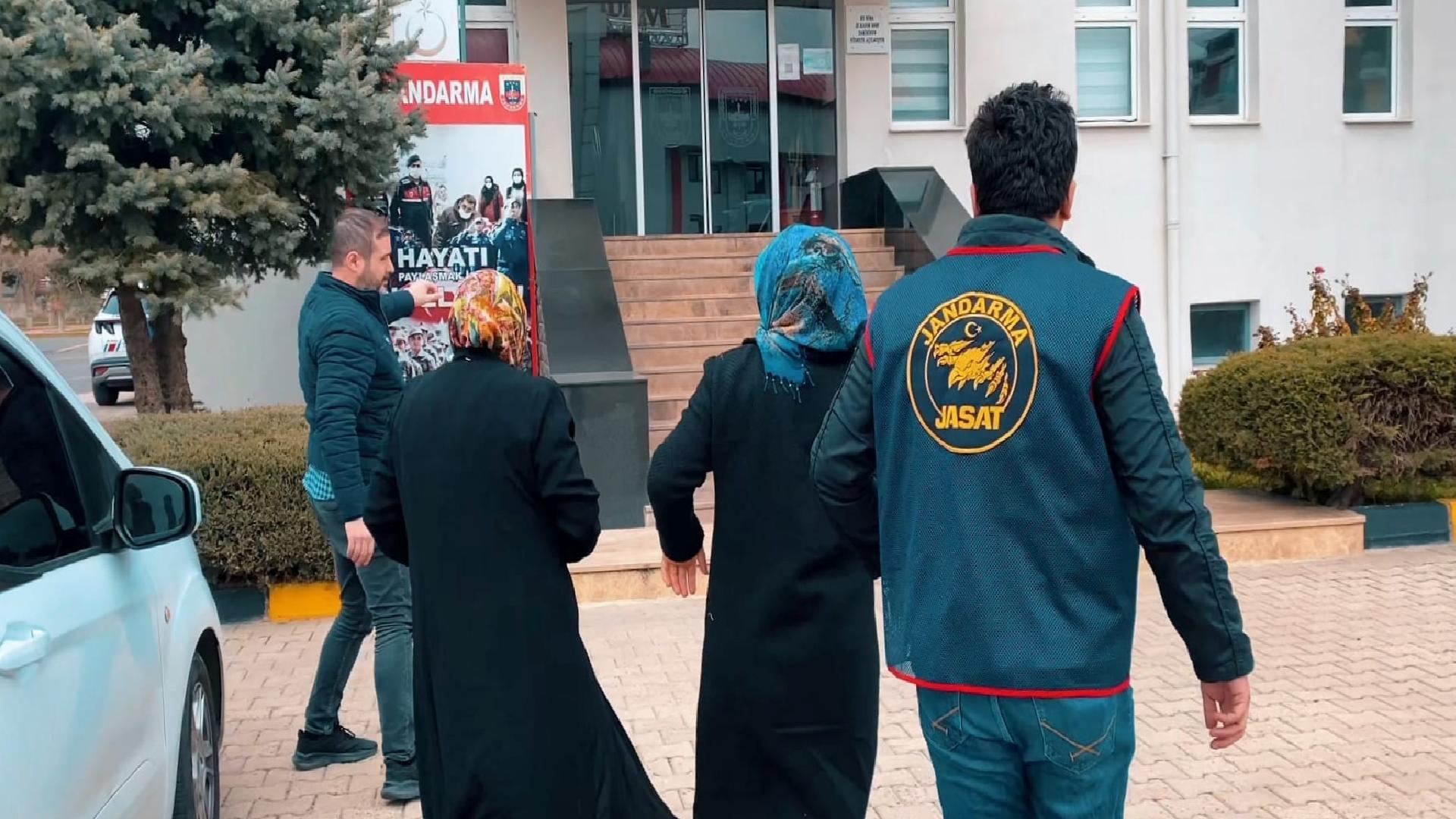 tekirdagda-aranan-2-firari-hukumlu-yakalandi-haberi-qB6Cyefv.jpg