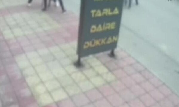 Tekirdağ’da bir kişinin bıçakla öldürüldüğü kavga güvenlik kamerasında haberi