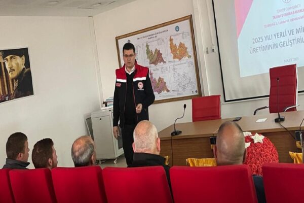 Tekirdağ’da çiftçilere ayçiçeği tohumu dağıtıldı haberi