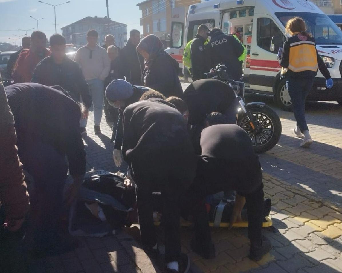 tekirdagda-motosikletin-yayaya-carptigi-kaza-guvenlik-kamerasinda-haberi-PnjUr1XU.jpg