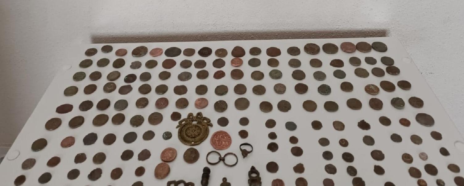 tekirdagda-tarihi-eser-niteliginde-184-sikke-ele-gecirildi-haberi-HyAhYDNI.jpg