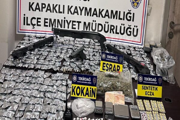 Tekirdağ’da uyuşturucuyla yakalanan 2 şüpheli tutuklandı haberi
