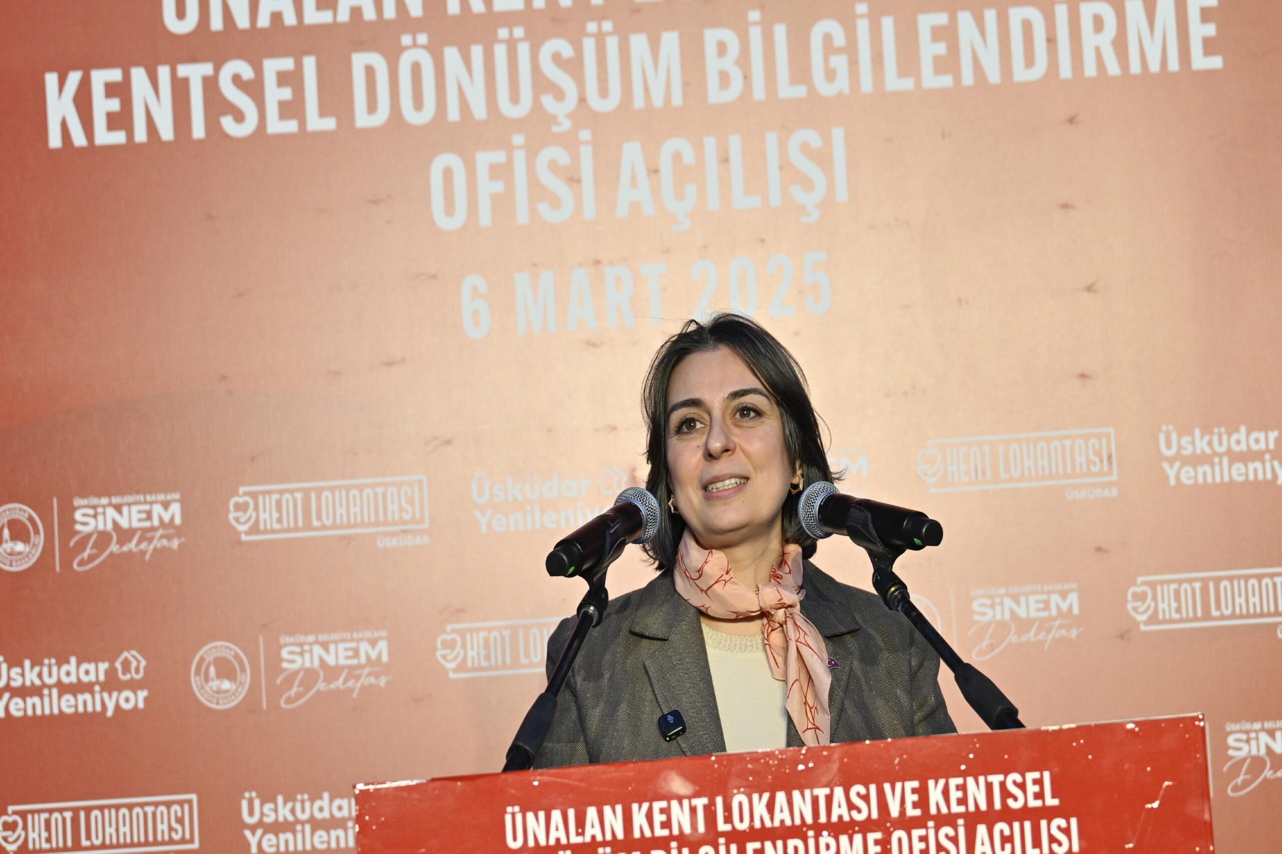 uskudarda-kent-lokantasi-ve-kentsel-donusum-bilgilendirme-ofisi-acildi-haberi-lK8V3LtV.jpg