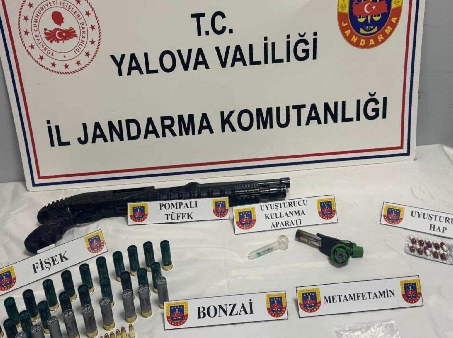 yalovada-durdurulan-otomobilde-uyusturucu-ele-gecirildi-haberi-hhlJ6rDQ.jpg