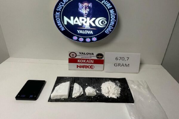 Yalova’da düzenlenen uyuşturucu operasyonunda 3 zanlı tutuklandı haberi