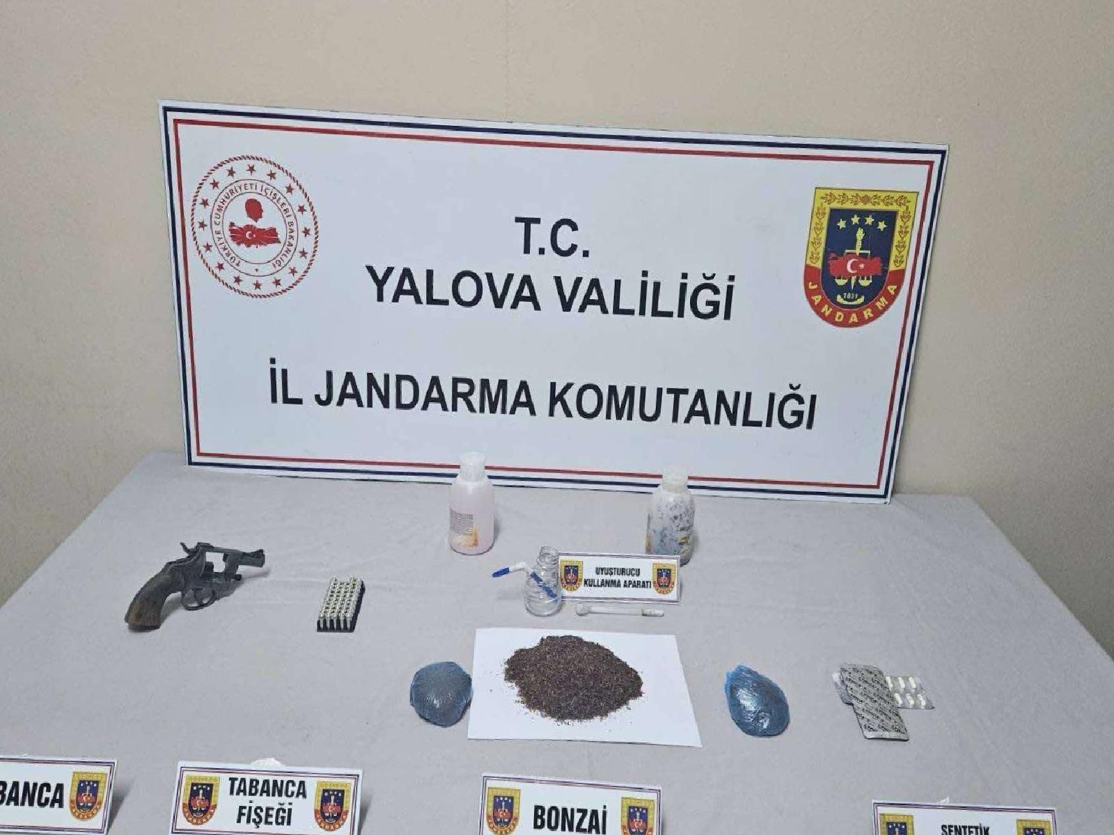 yalovada-uyusturucu-operasyonlarinda-2-zanli-tutuklandi-haberi-ySFOe7ys.jpg